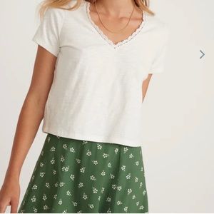 Stone Layer White Tee w/ Lace Detail